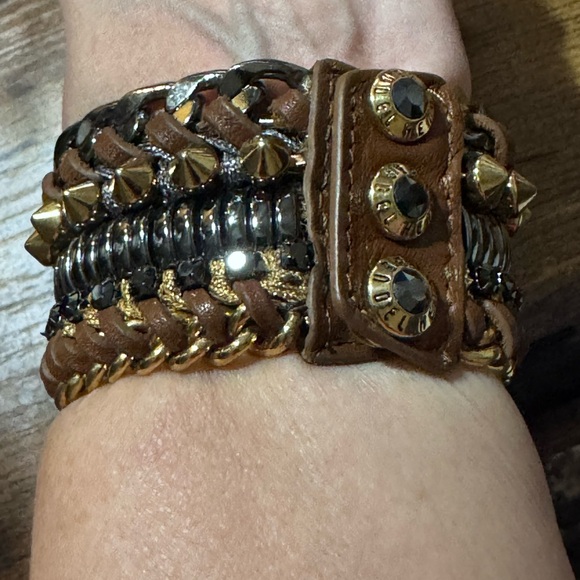 Henri Bendel chunky spiked Bracelet - Picture 4 of 7